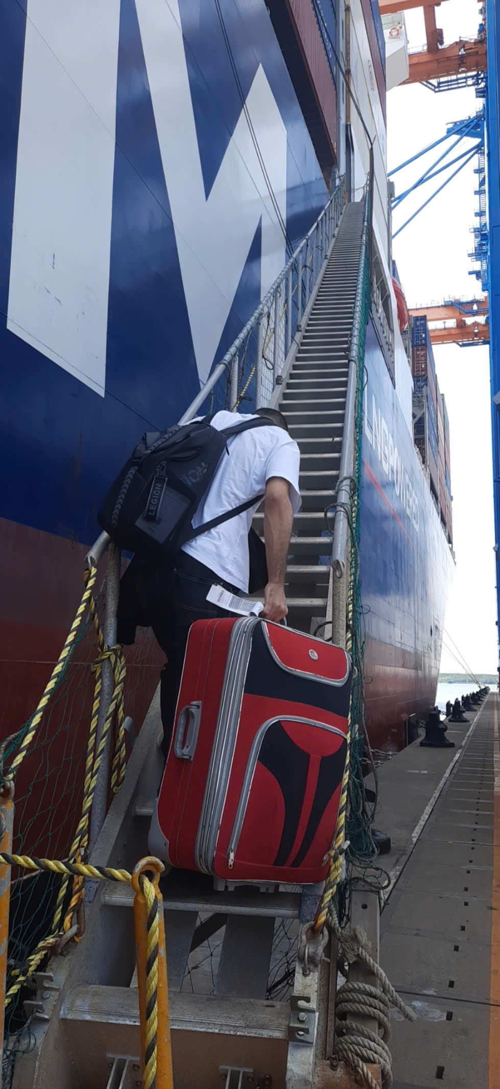 On-ground support for crew replacement workflow
